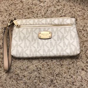 Michael Kors wristlet
